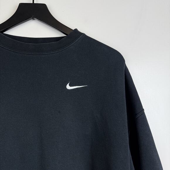 Nike Essentials Crew Fleece Oversized Crop Sweatshirt Black - S - Picture 2 of 11